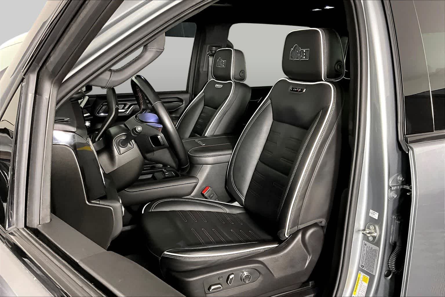 Certified Used 2024 Sterling Metallic GMC AT4X image 8