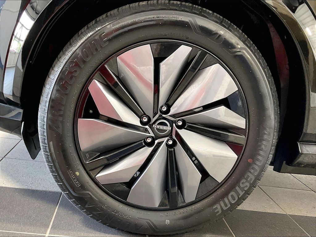 Certified Used 2023 Black Nissan ENGAGE image 7