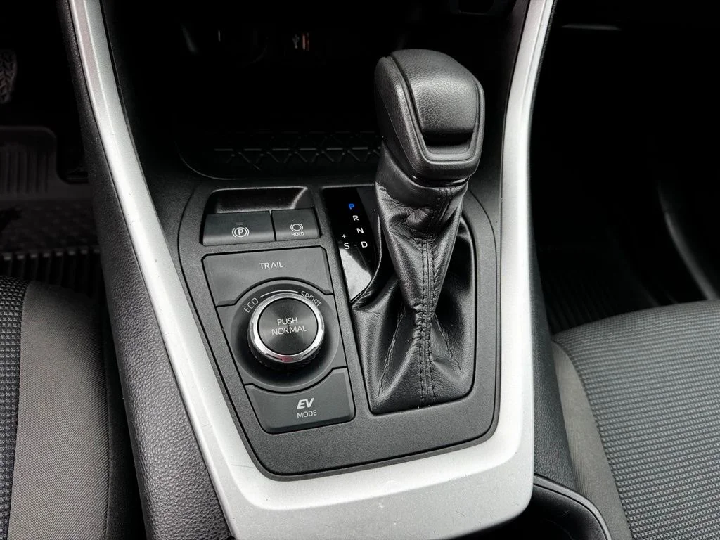 Used 2023 Silver Toyota LE image 31