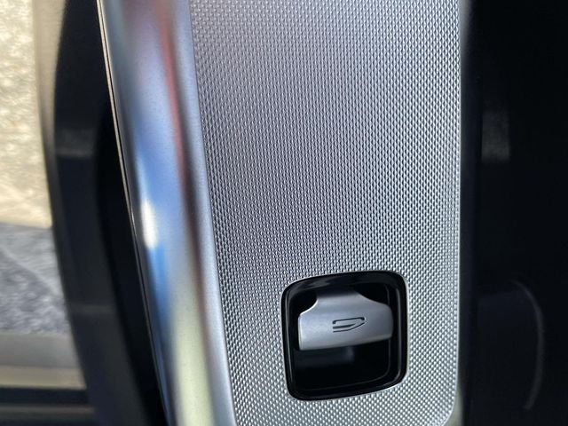 New 2026 Starling Blue Metallic Mercedes-Benz GLC 300 image 14