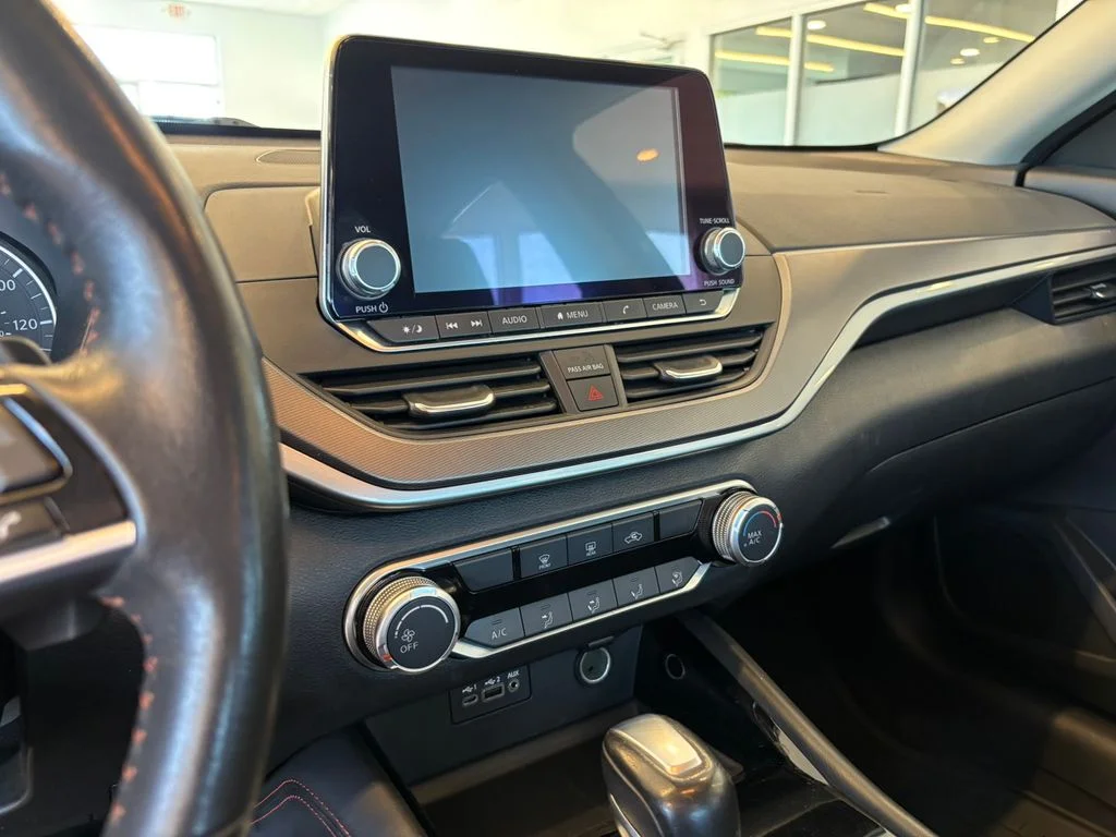 Used 2024 Black Nissan 2.5 SR image 18