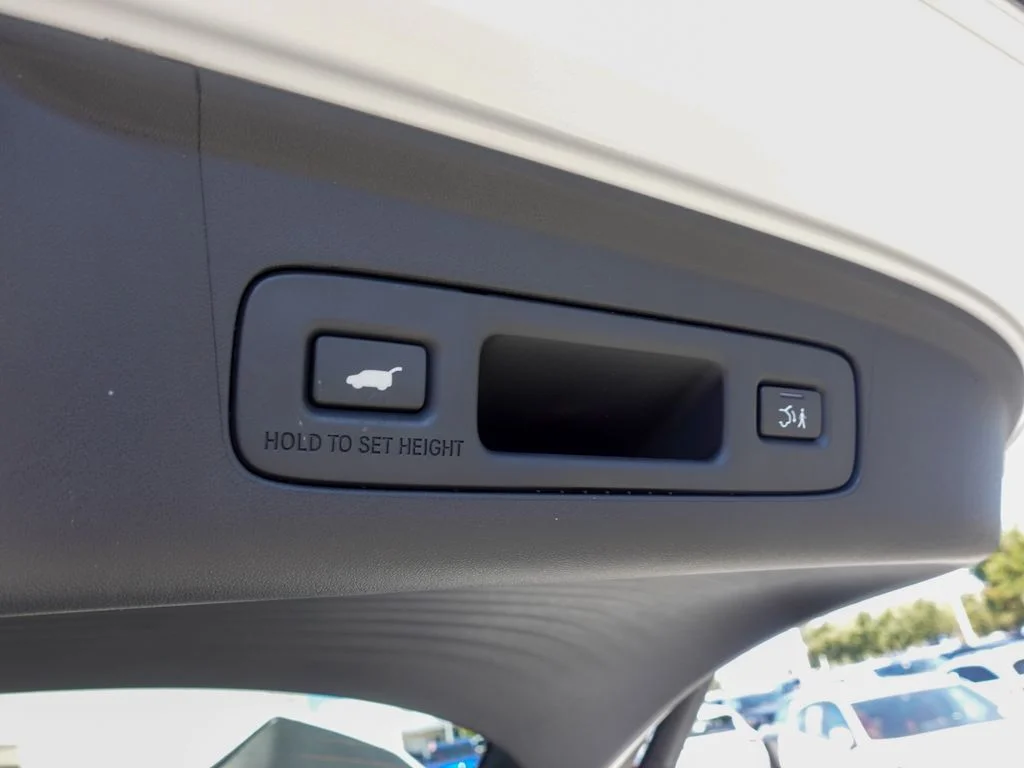 New 2026 Platinum White Pearl Acura Base image 30