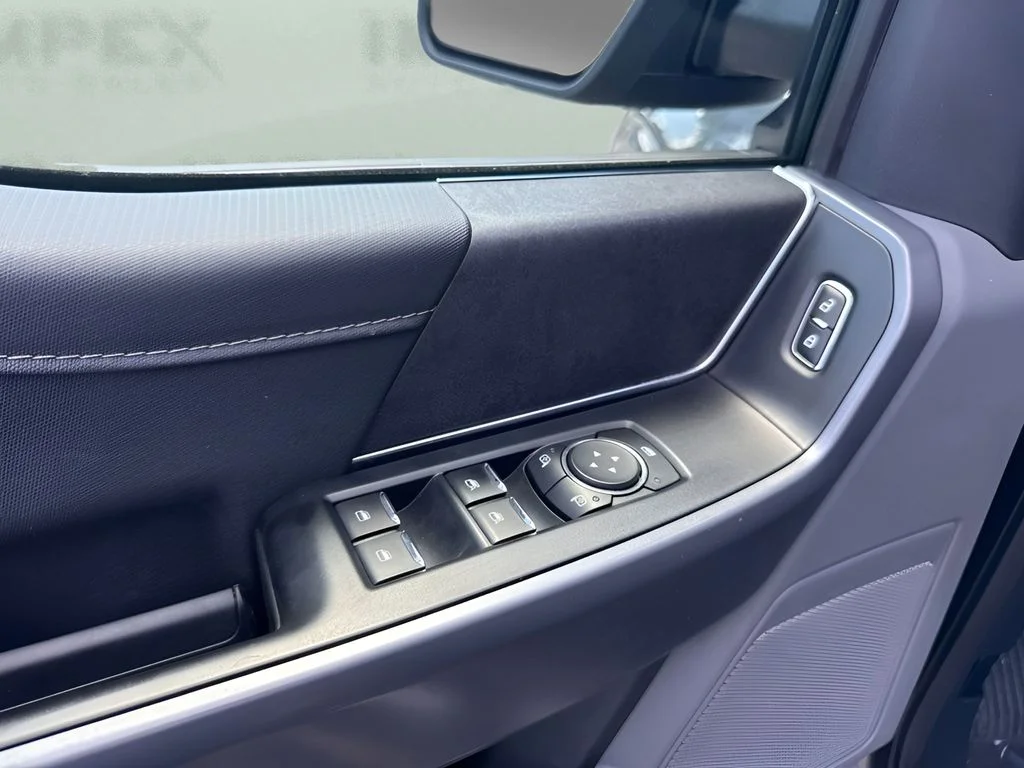 Used 2025 Gray Ford XLT image 16