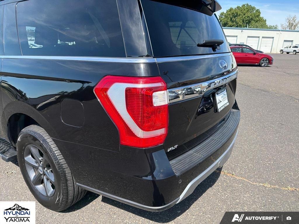 Used 2021 Agate Black Metallic Ford XLT image 11