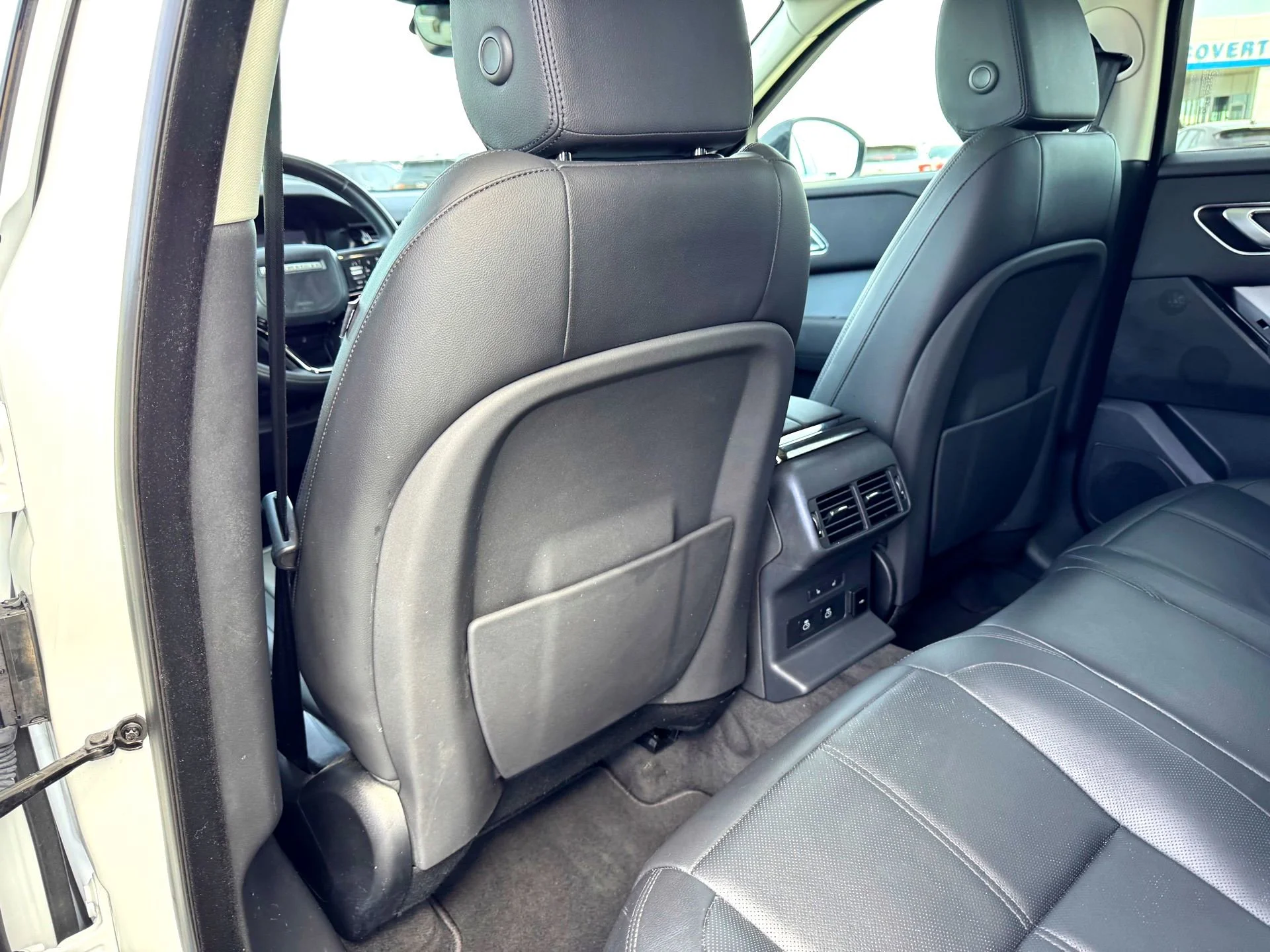 Used 2024  Land Rover S image 20