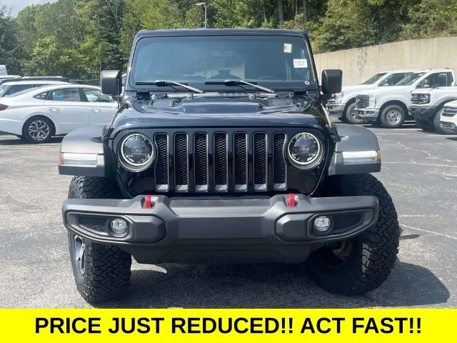Certified Used 2023 Black Clearcoat Jeep Rubicon image 9