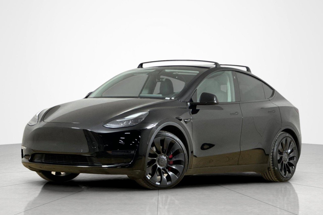Used 2022 BLACK Tesla Performance image 1