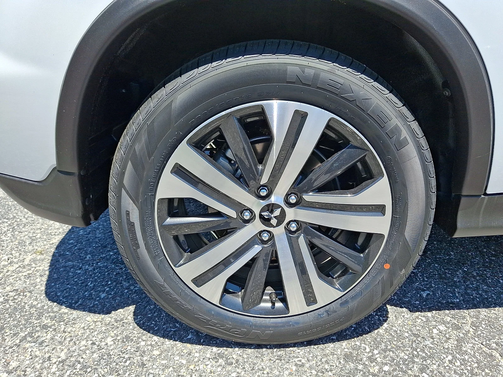 New 2026 White Mitsubishi 2.0 ES image 10