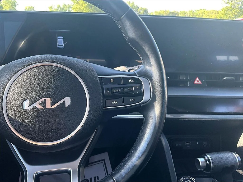 Used 2023 Blue Kia EX image 18