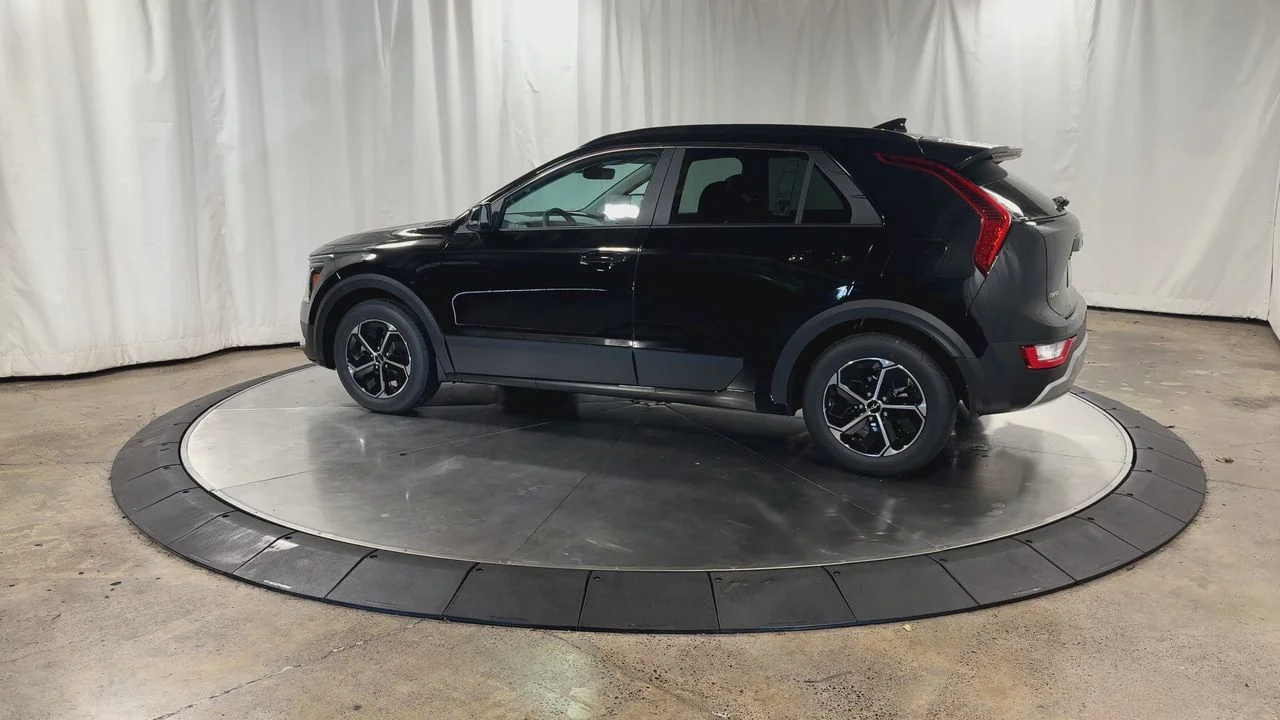 New 2026 Aurora Black Pearl Kia EX image 9