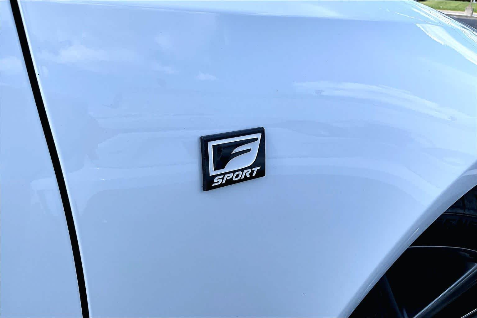 Used 2020 Ultra White Lexus F SPORT image 10