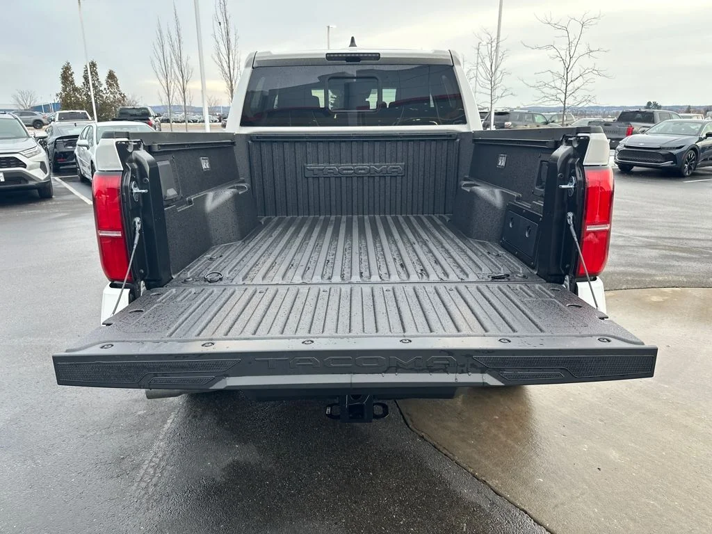 2026 Toyota Tacoma TRD Off Road - Photo 14