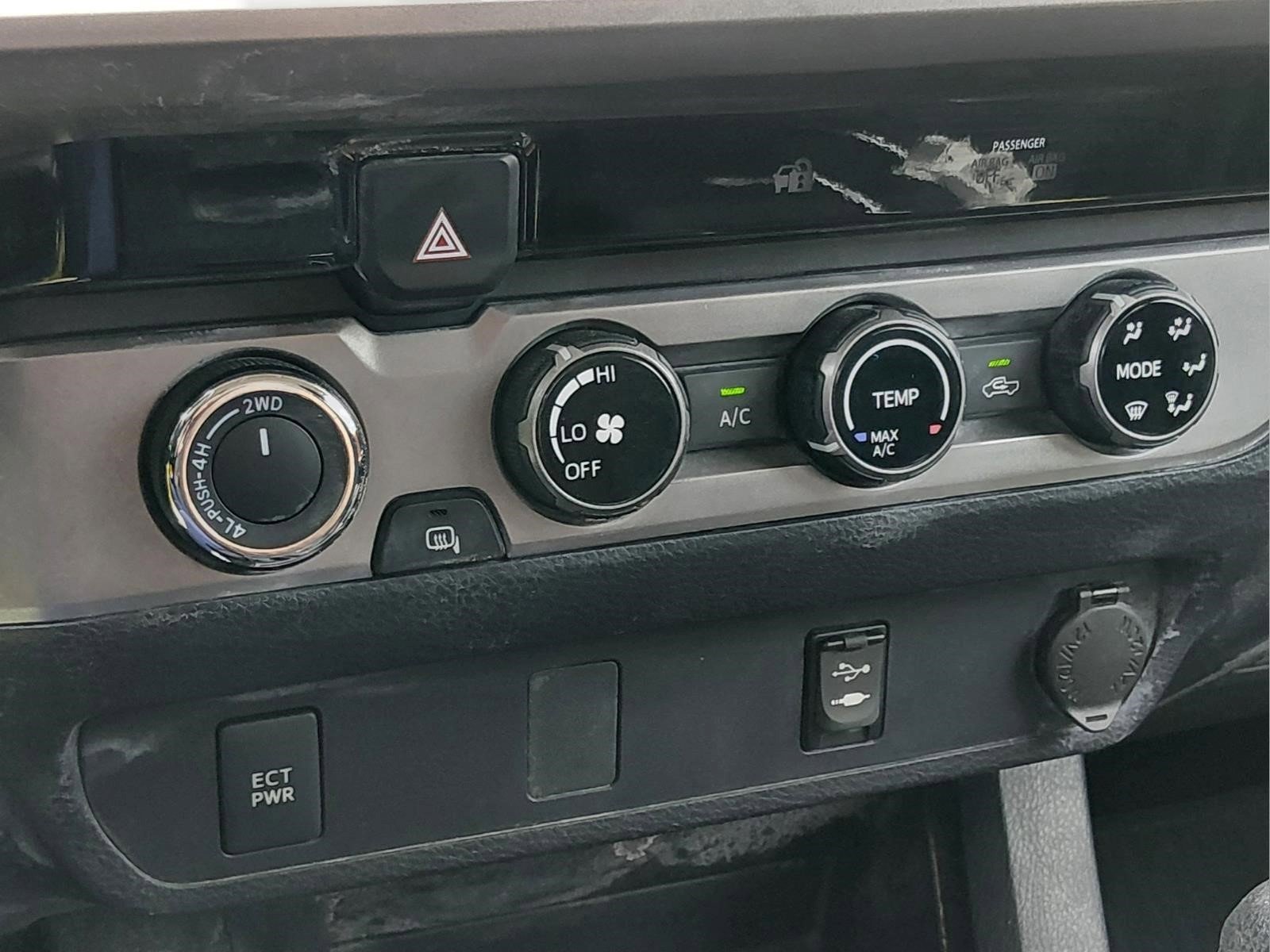 Used 2017 Super White Toyota SR5 image 23