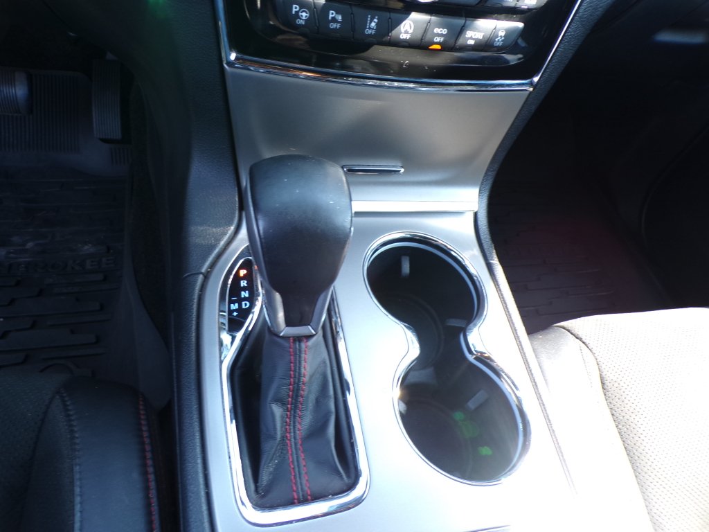 Used 2021 Granite Crystal Metallic Clearcoat Jeep Trailhawk image 20