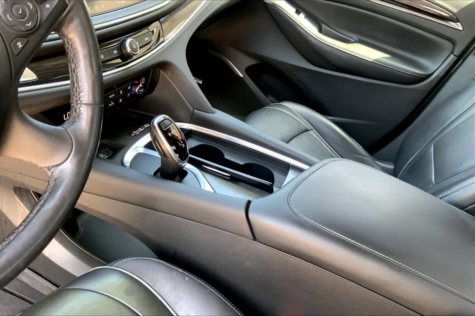 Used 2021 White Frost Tricoat Buick Avenir image 15