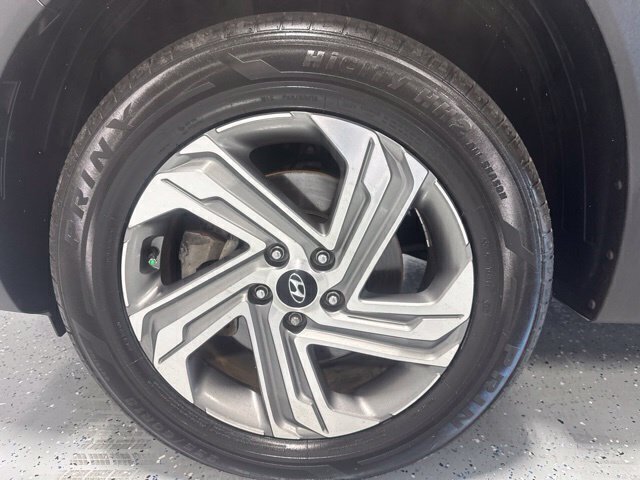 Used 2022 Black Hyundai SEL image 11