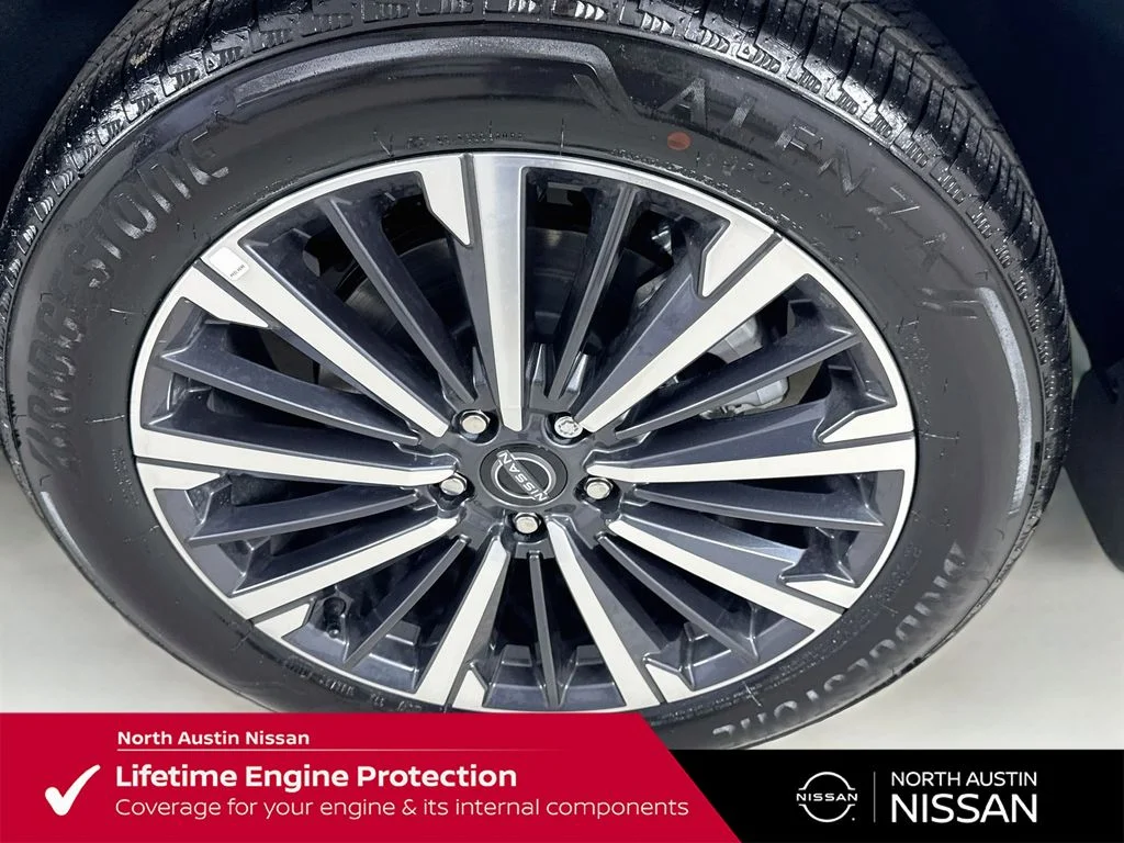 New 2026 White Nissan Platinum image 42