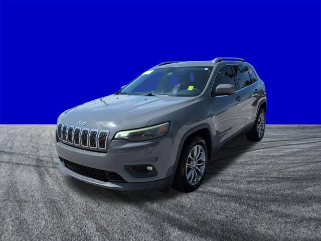 Certified Used 2020 Sting Gray Clearcoat Jeep Latitude Plus image 8