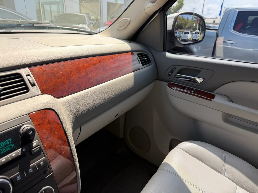Used 2012 SILVER ICE METALLIC Chevrolet LTZ image 12