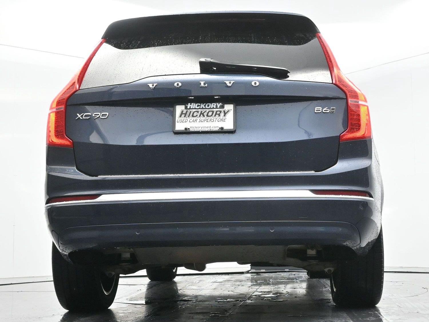 Used 2023 Denim Blue Metallic Volvo Plus image 48