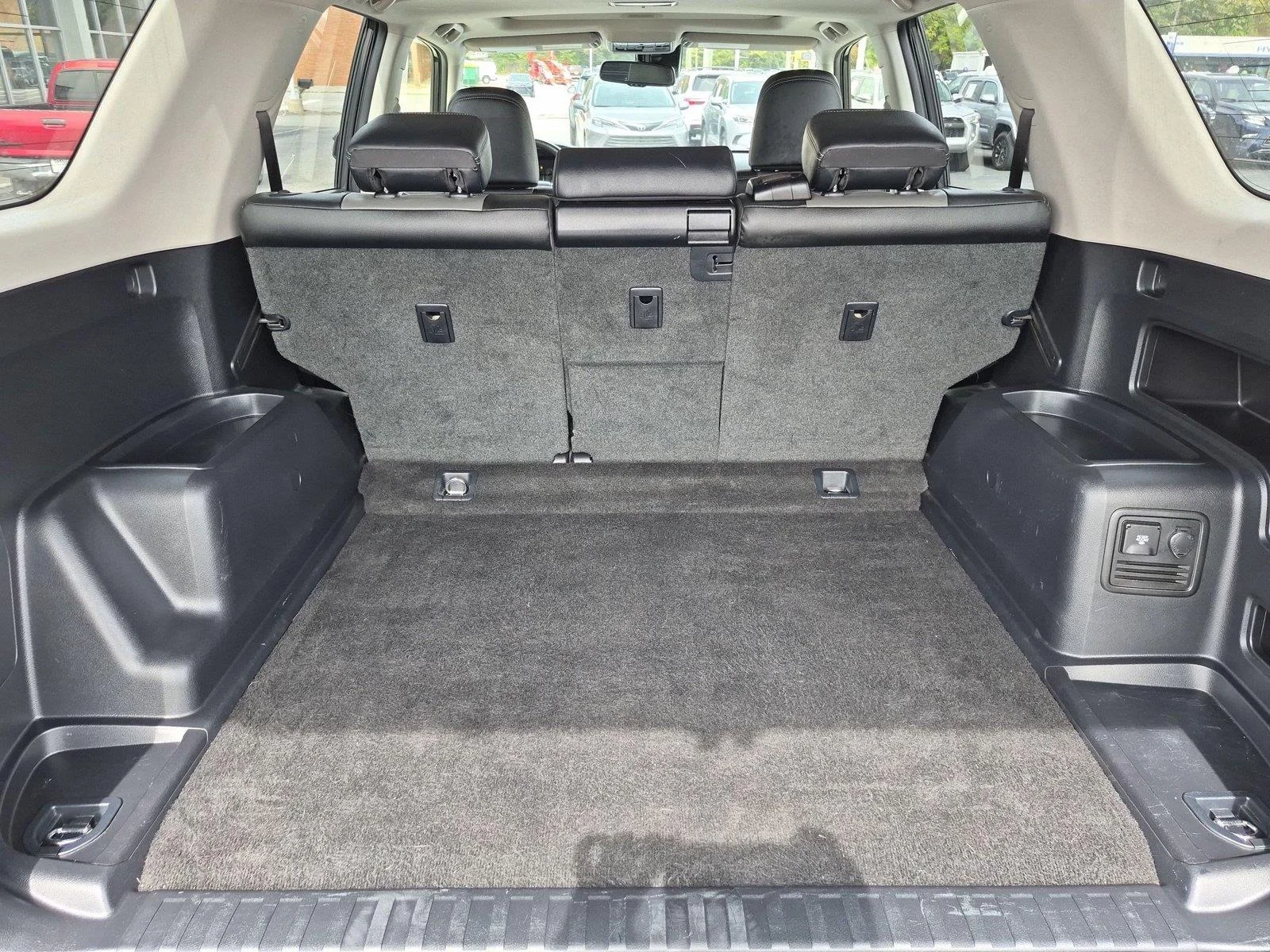 Used 2024 Underground Toyota SR5 Premium image 34