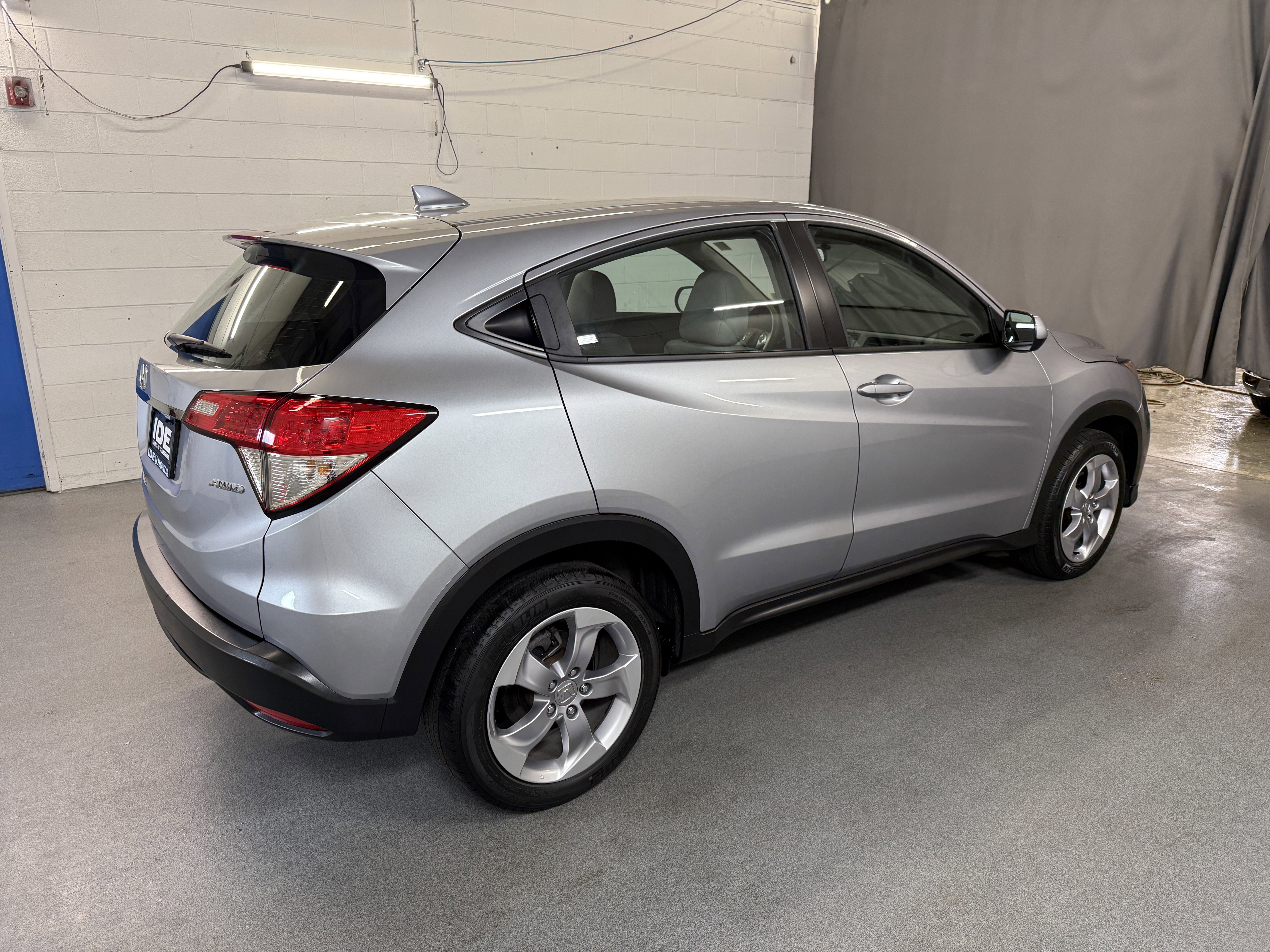 Certified Used 2022 Modern Steel Metallic Honda LX image 9