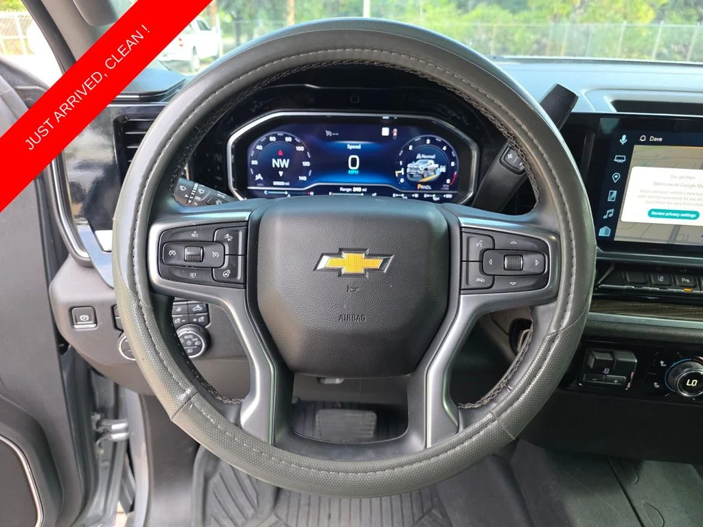 Used 2024 Gray Chevrolet LT image 28