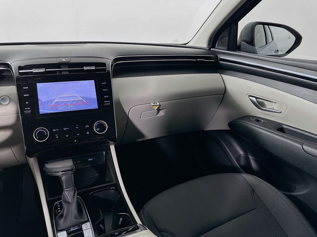 Used 2022 Gray Hyundai SEL image 22