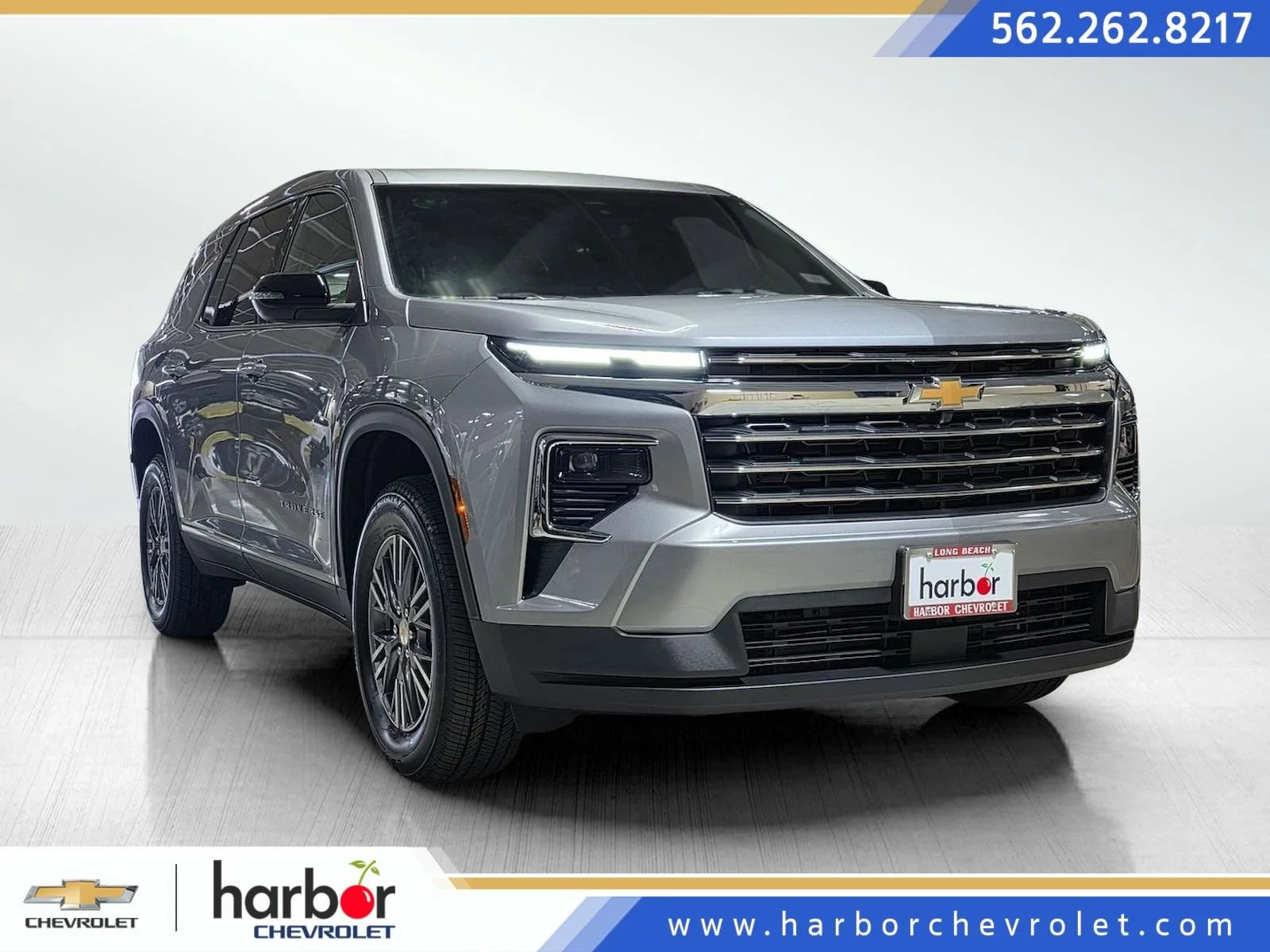 2026 Chevrolet Traverse FWD LT's photo