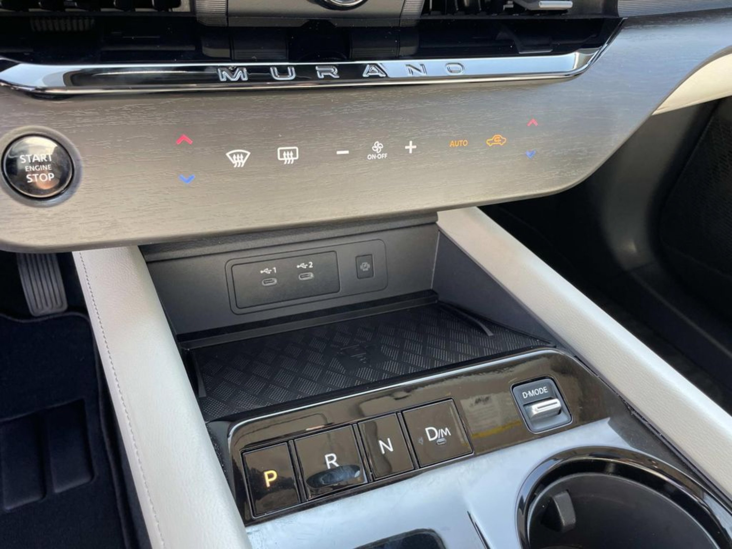 Used 2025 White Nissan SL image 29