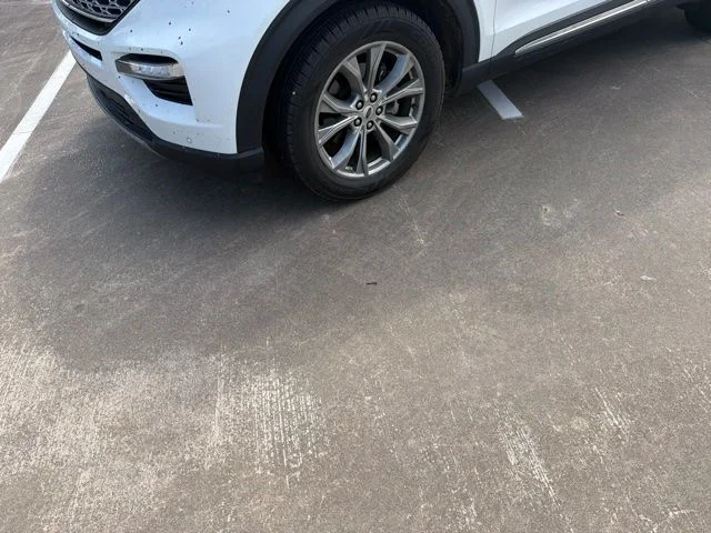 Used 2022 White Ford Limited image 2