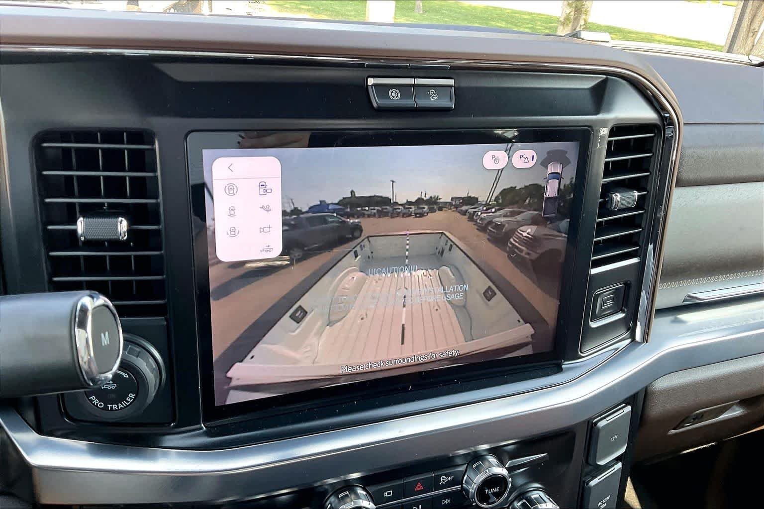New 2026 Star White Metallic Tri-Coat Ford F-250® King Ranch® image 19