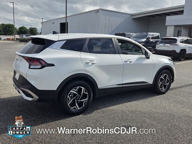 Used 2025 White Kia LX image 14