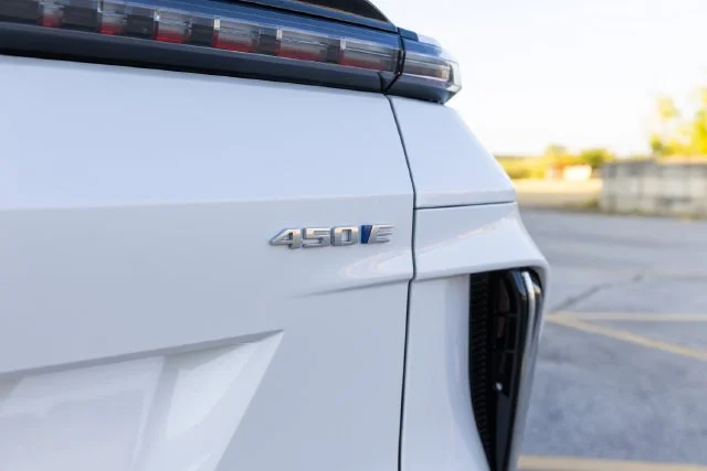 New 2025 Crystal White Tricoat Cadillac Luxury 1 image 10