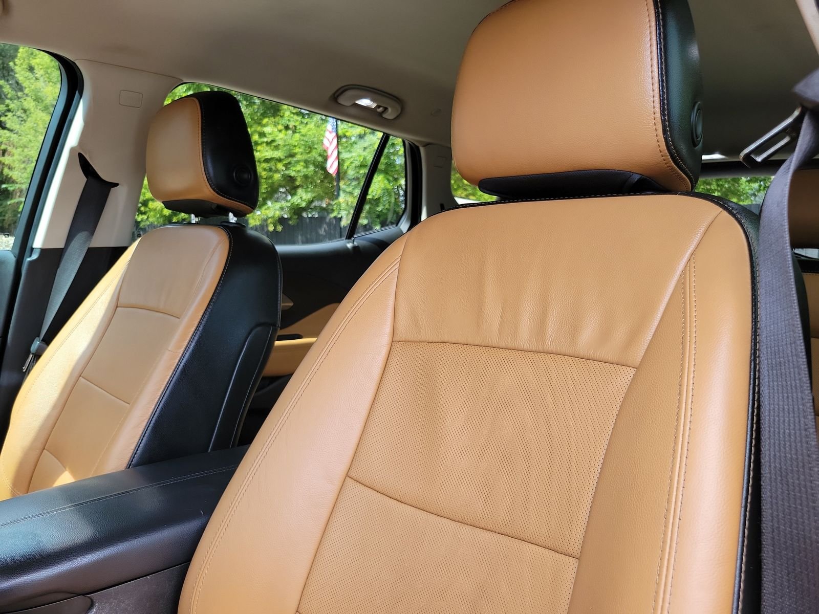 Used 2018 Black GMC SLT image 12