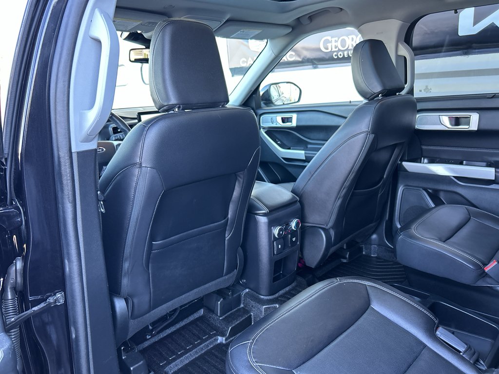 Used 2021 Black Ford Limited image 13