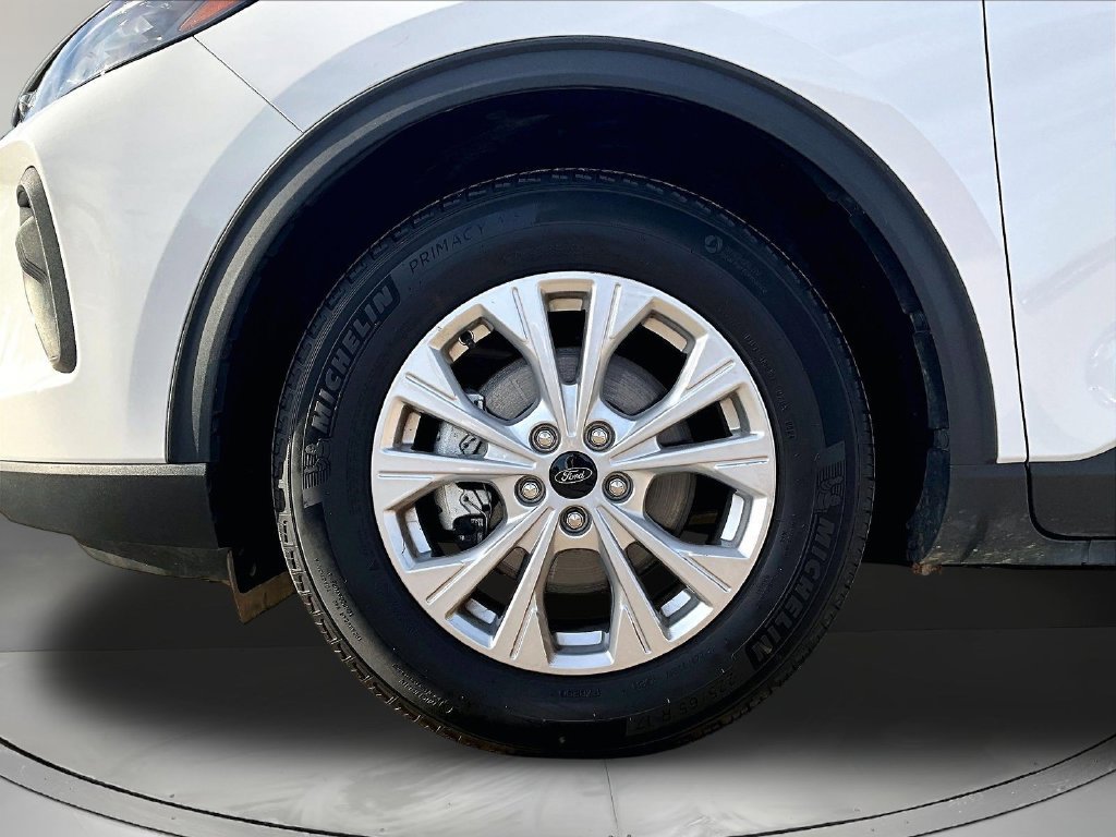 Used 2024 White Ford Active image 32