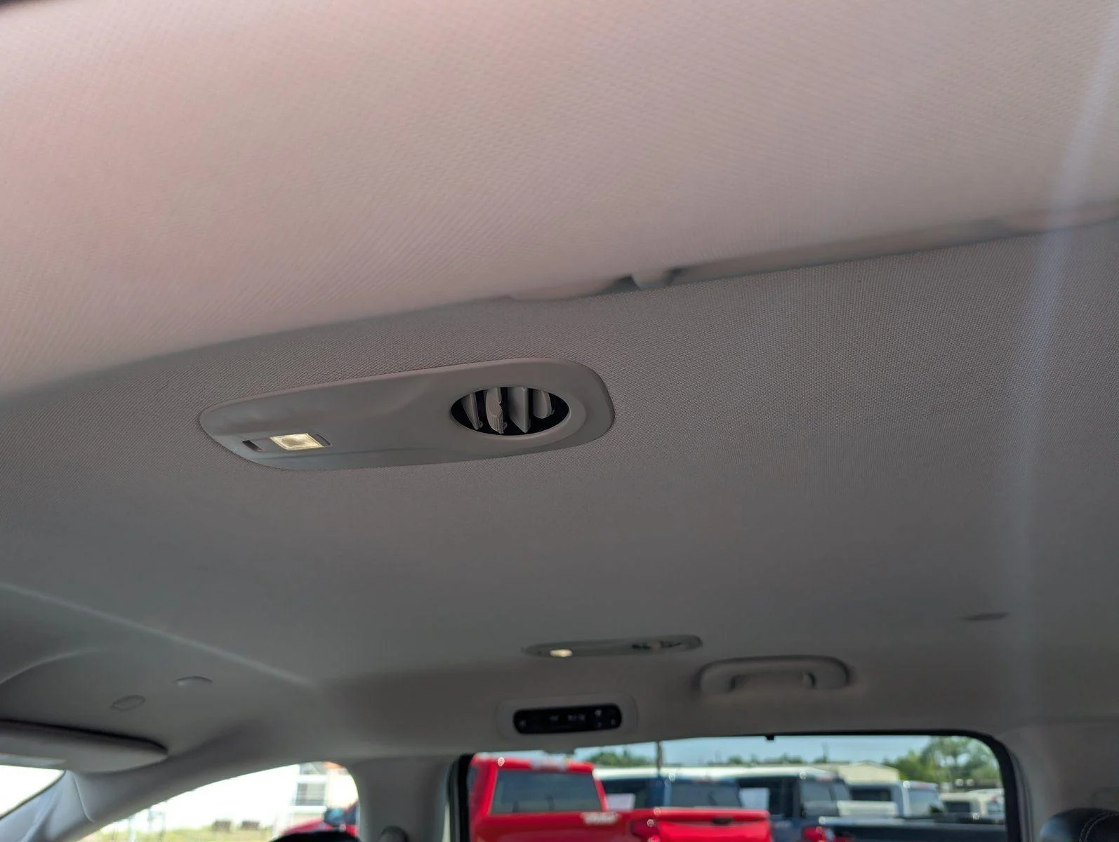 Used 2024 Silver Mist Clearcoat Chrysler Touring L image 29