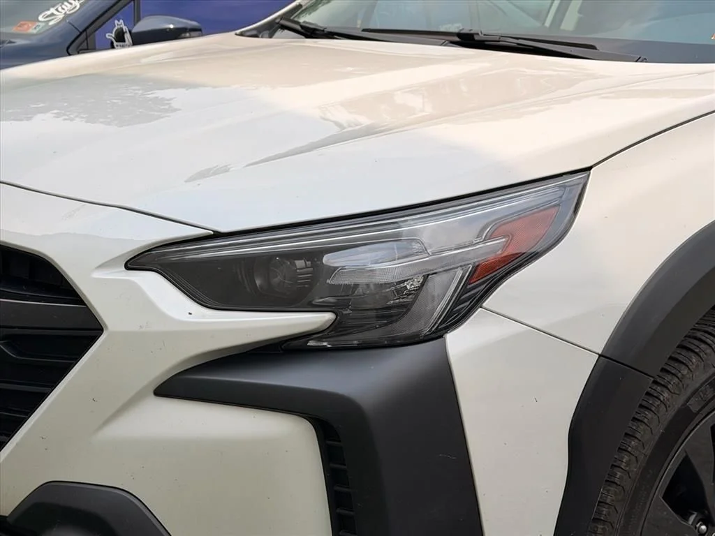 Used 2024 White Subaru Onyx Edition image 4