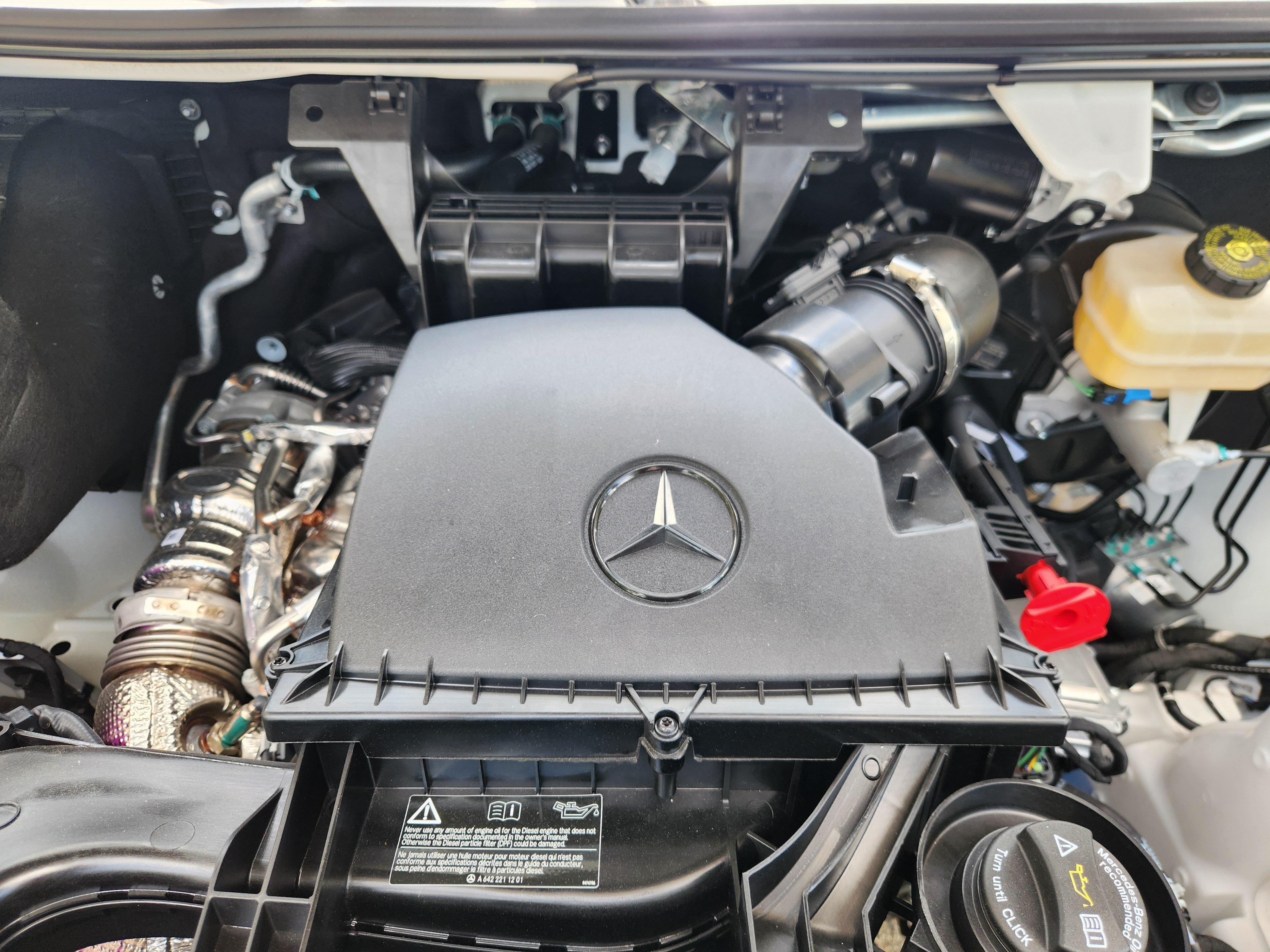 New 2026 Arctic White Mercedes-Benz Cargo 144 WB image 21