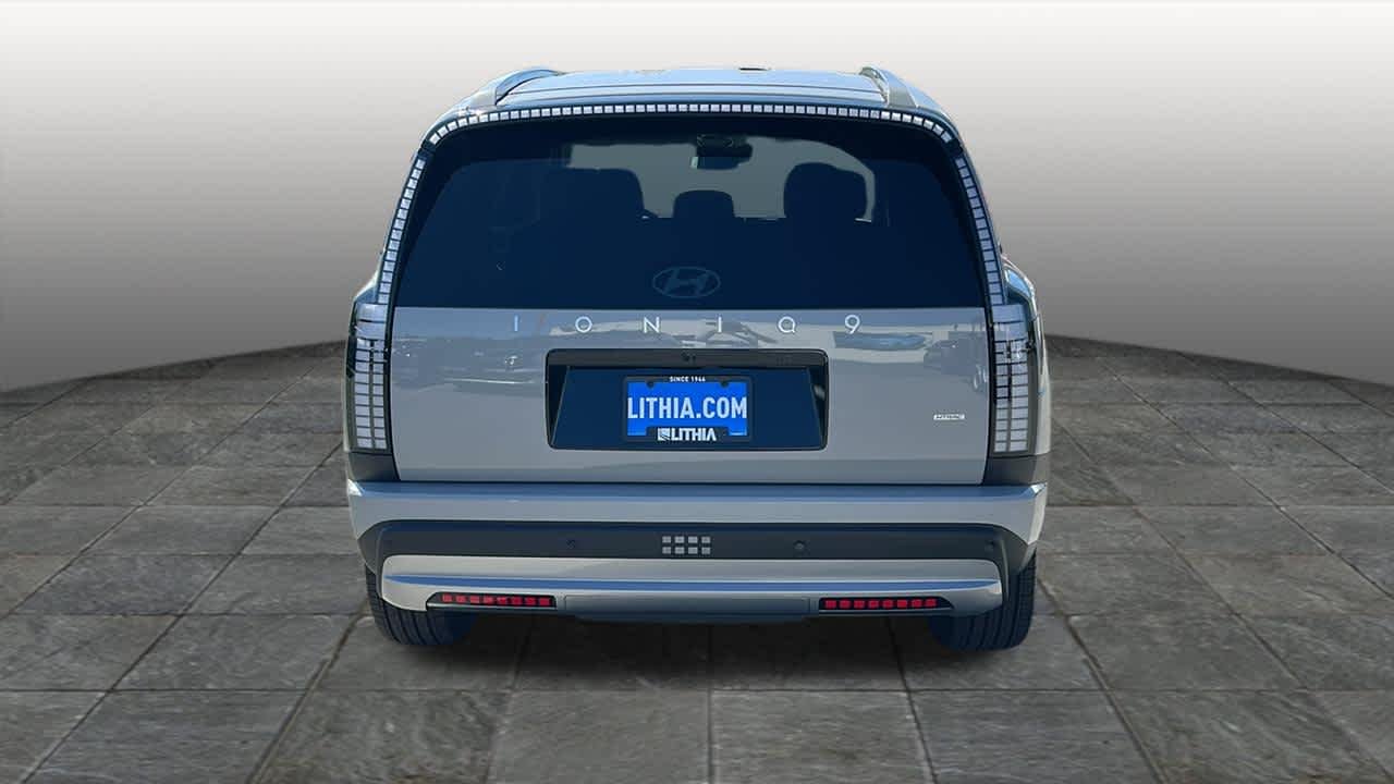 New 2026 Cyber Gray Hyundai SE image 6