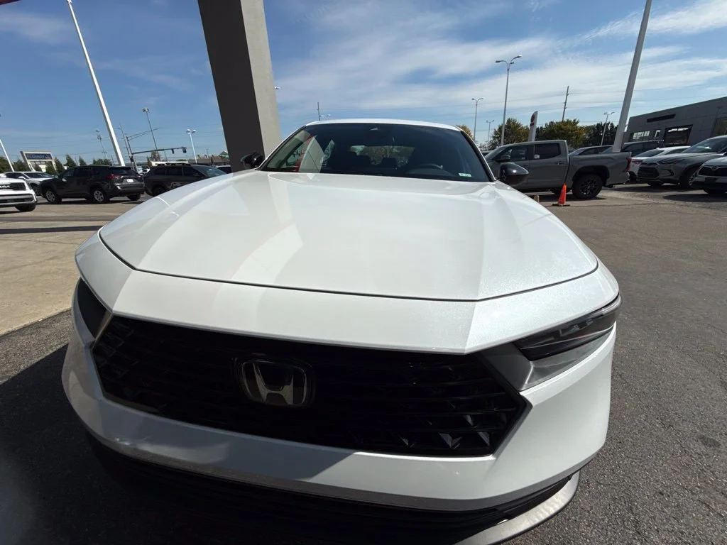 Used 2026  Honda Sport image 11