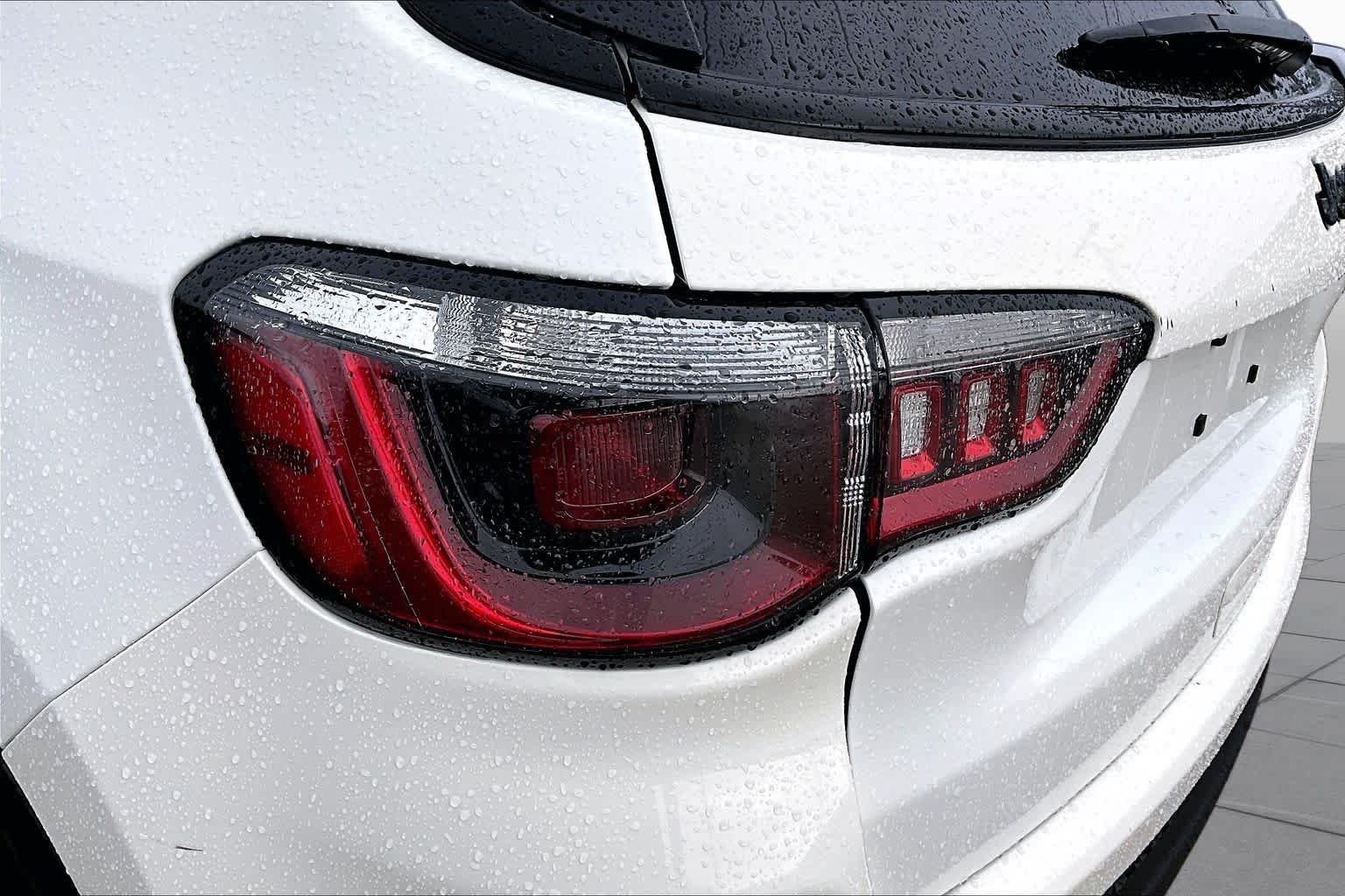 Used 2021 White Clearcoat Jeep Altitude image 28