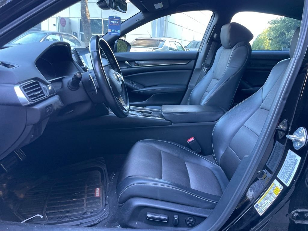 Used 2018 Crystal Black Pearl Honda Sport image 9