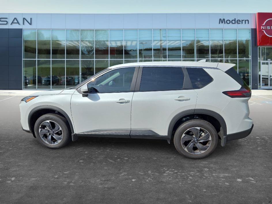Used 2026 Everest White Pearl Tricoat Nissan SV image 7