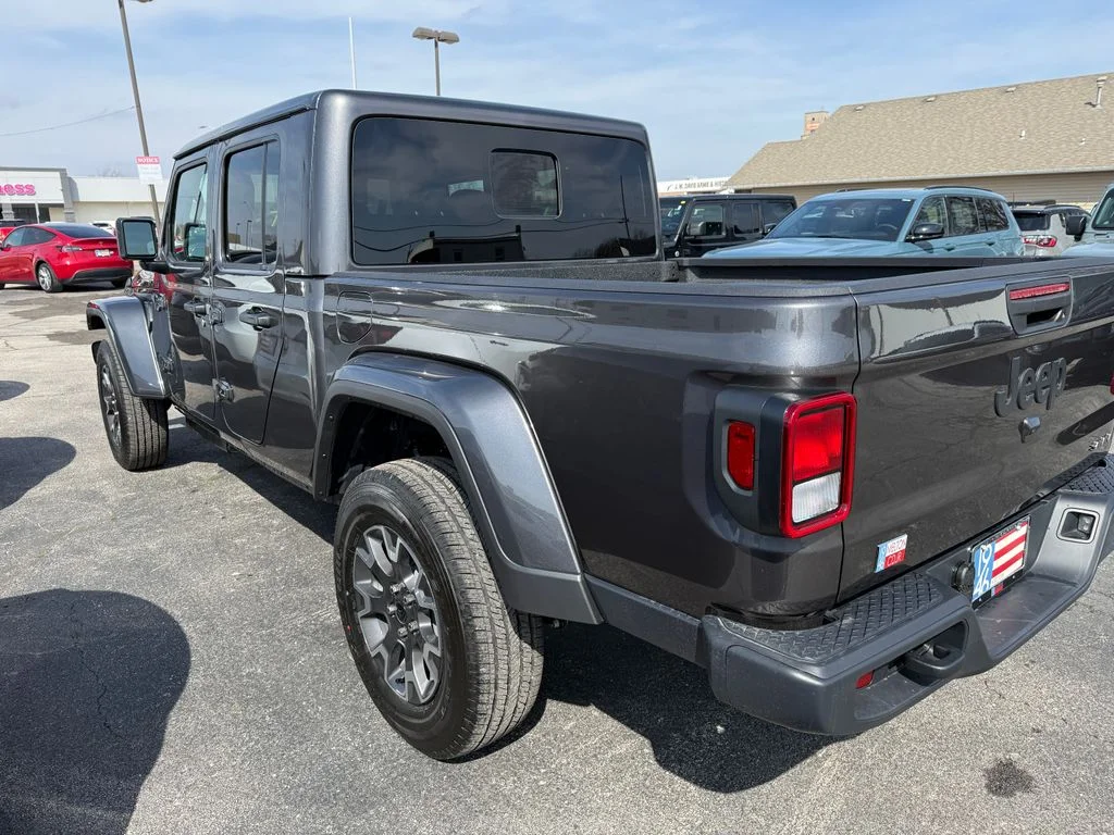 New 2026 Gray Jeep Sahara image 6