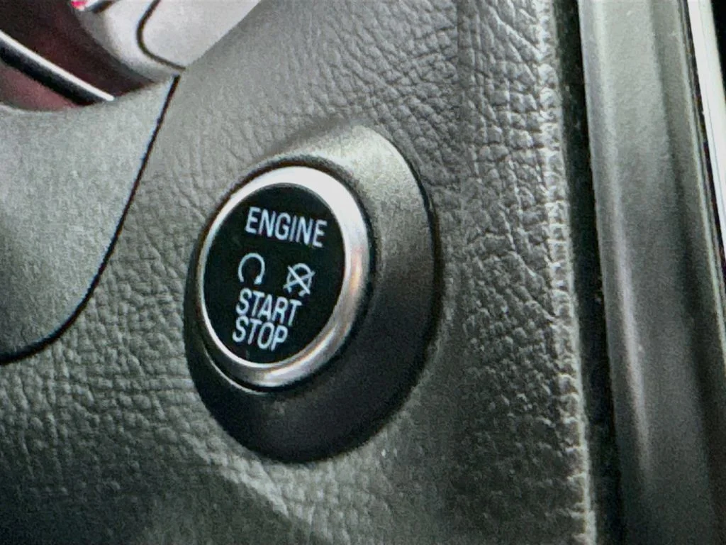 Used 2015 Magnetic Ford ST image 18