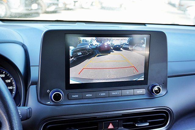 Used 2023 White Hyundai SEL image 25