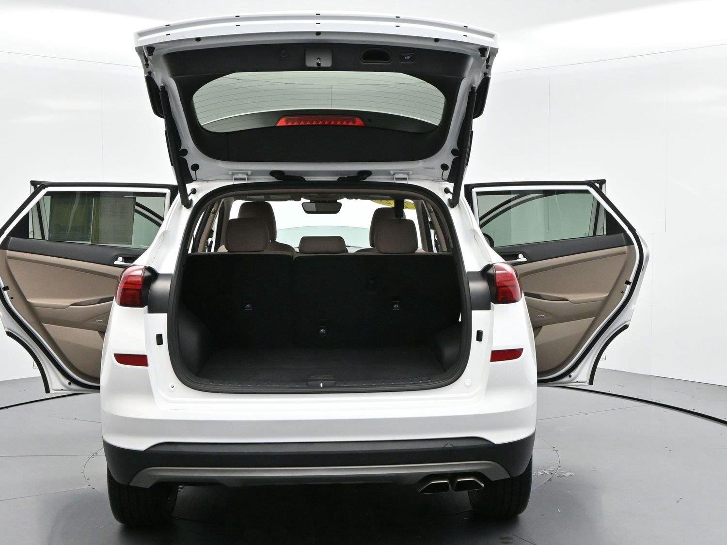 Used 2021 White Cream Hyundai Sport image 43
