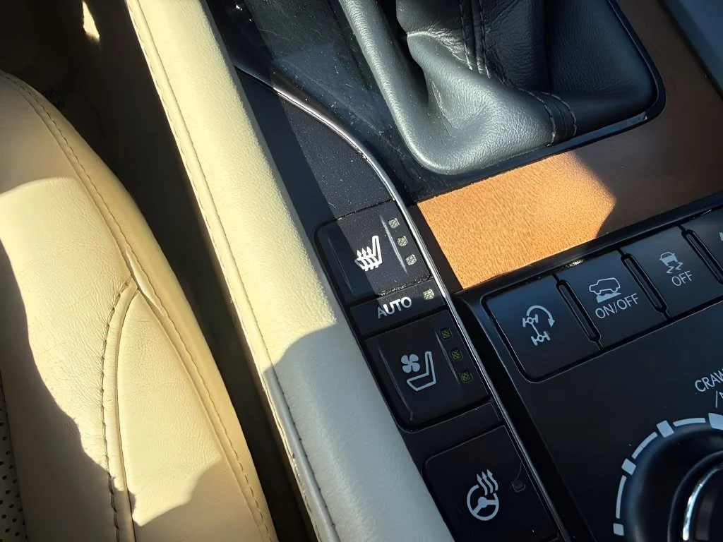 Used 2019 Silver Lexus 570 image 19
